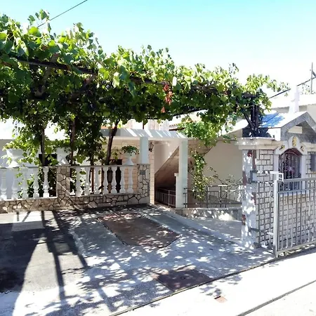 Marijan Apartment *